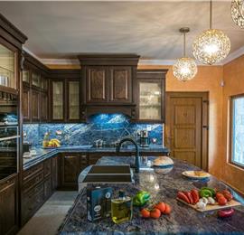 8 bedroom luxury villa with pool near Koutsounari, sleeps 16